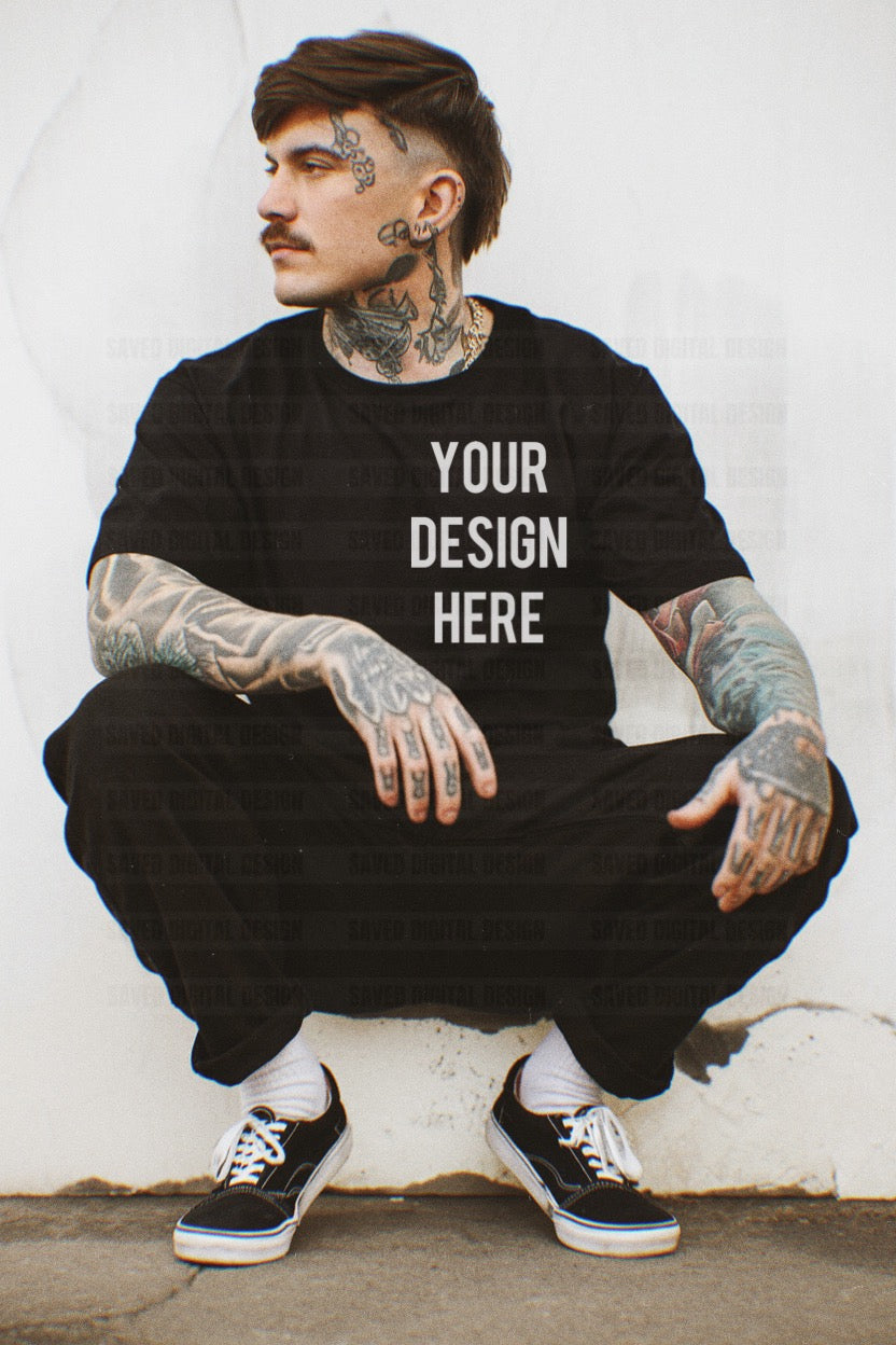 BLACK GILDAN POCKET T-SHIRT MODELED MEN MOCK EDGY