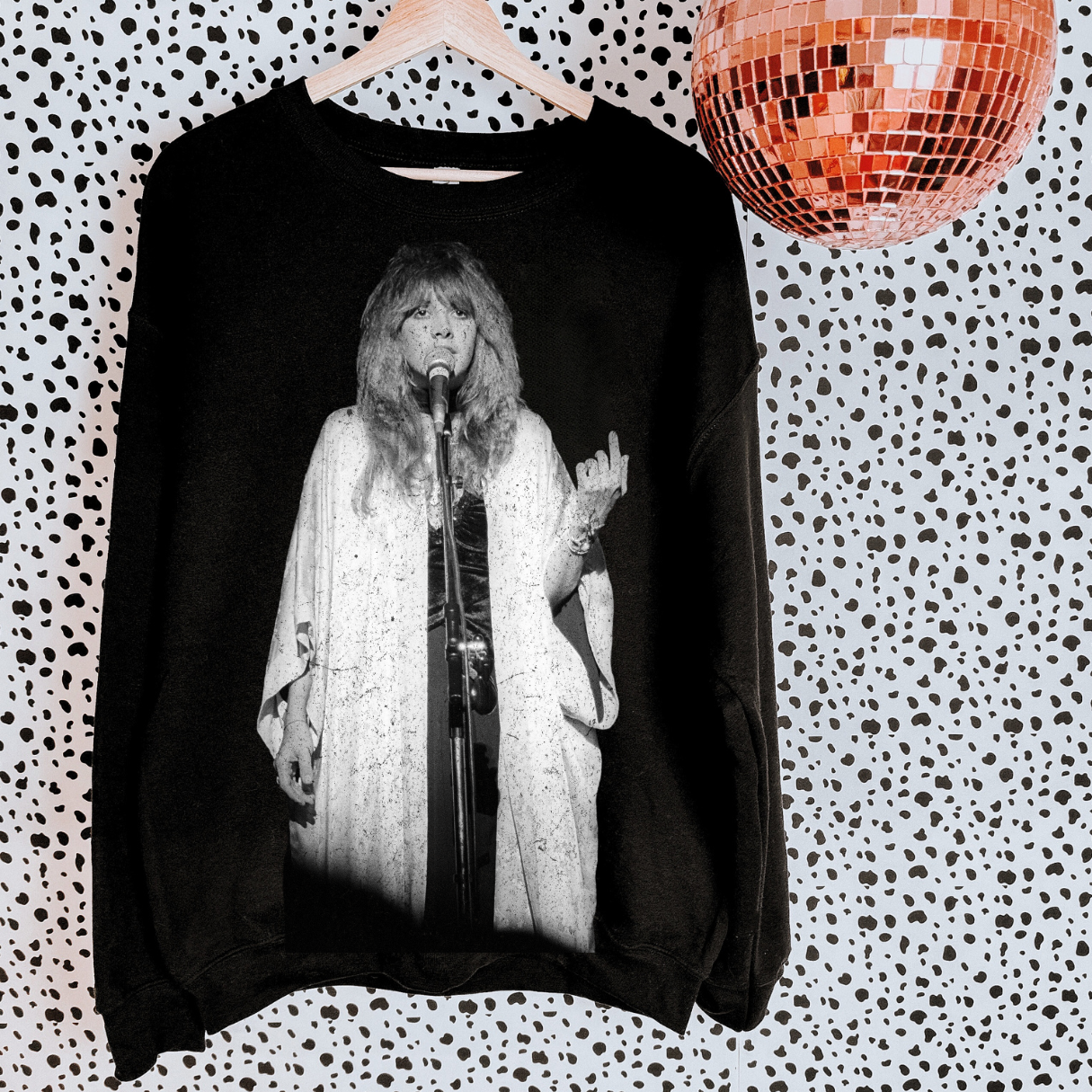 STEVIE DISTRESSED