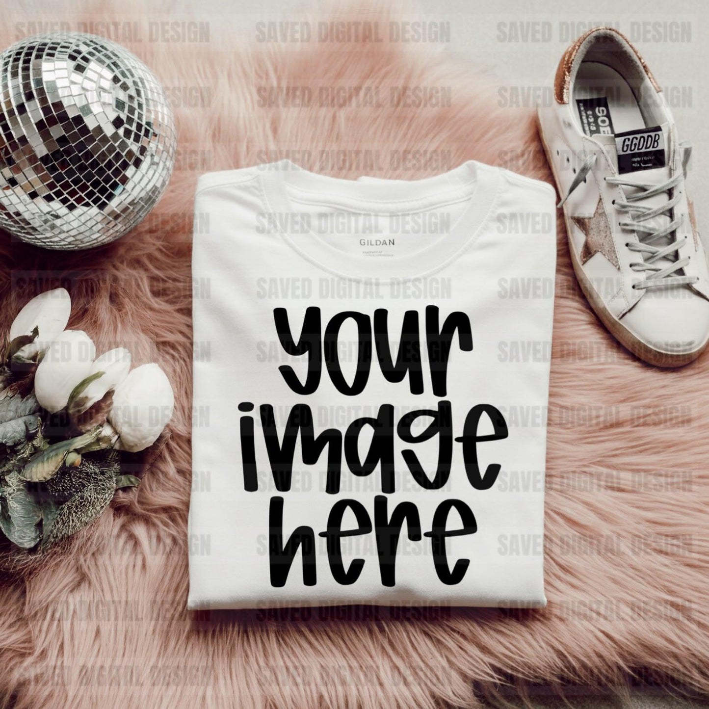 UNBRANDED FOLDED WHITE T-SHIRT MOCK