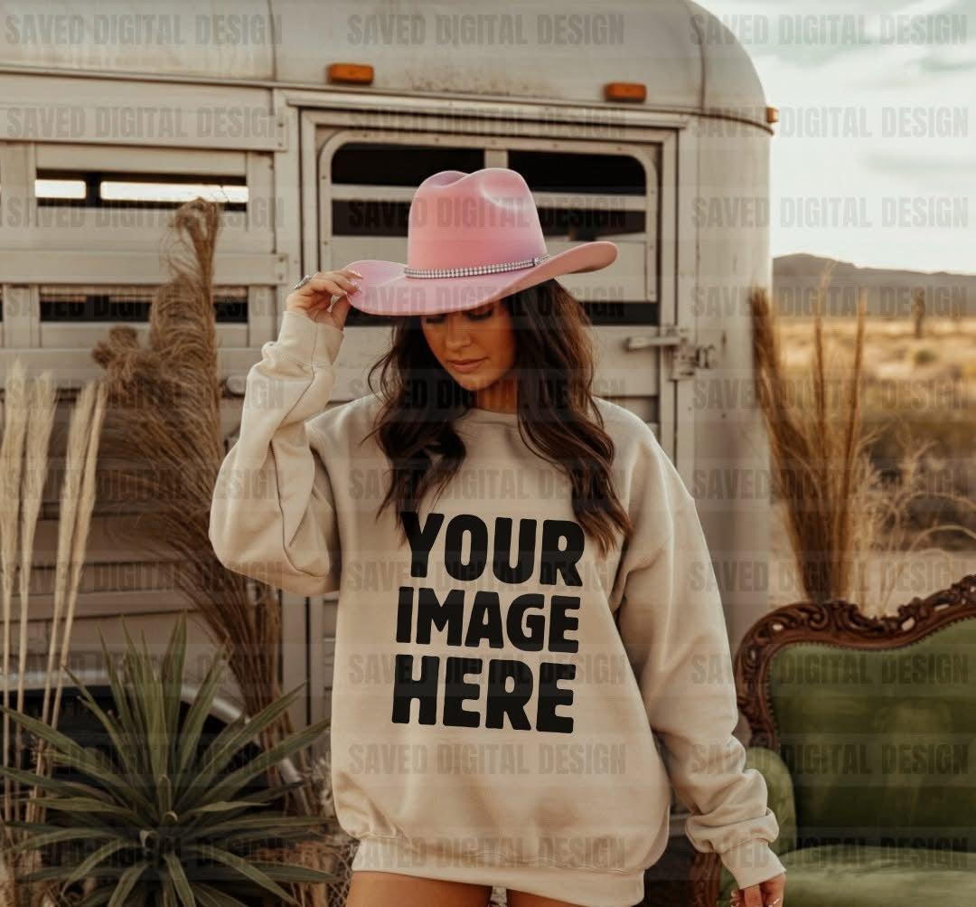 UNBRANDED SAND SWEATSHIRT COWGIRL FRONT MOCKS