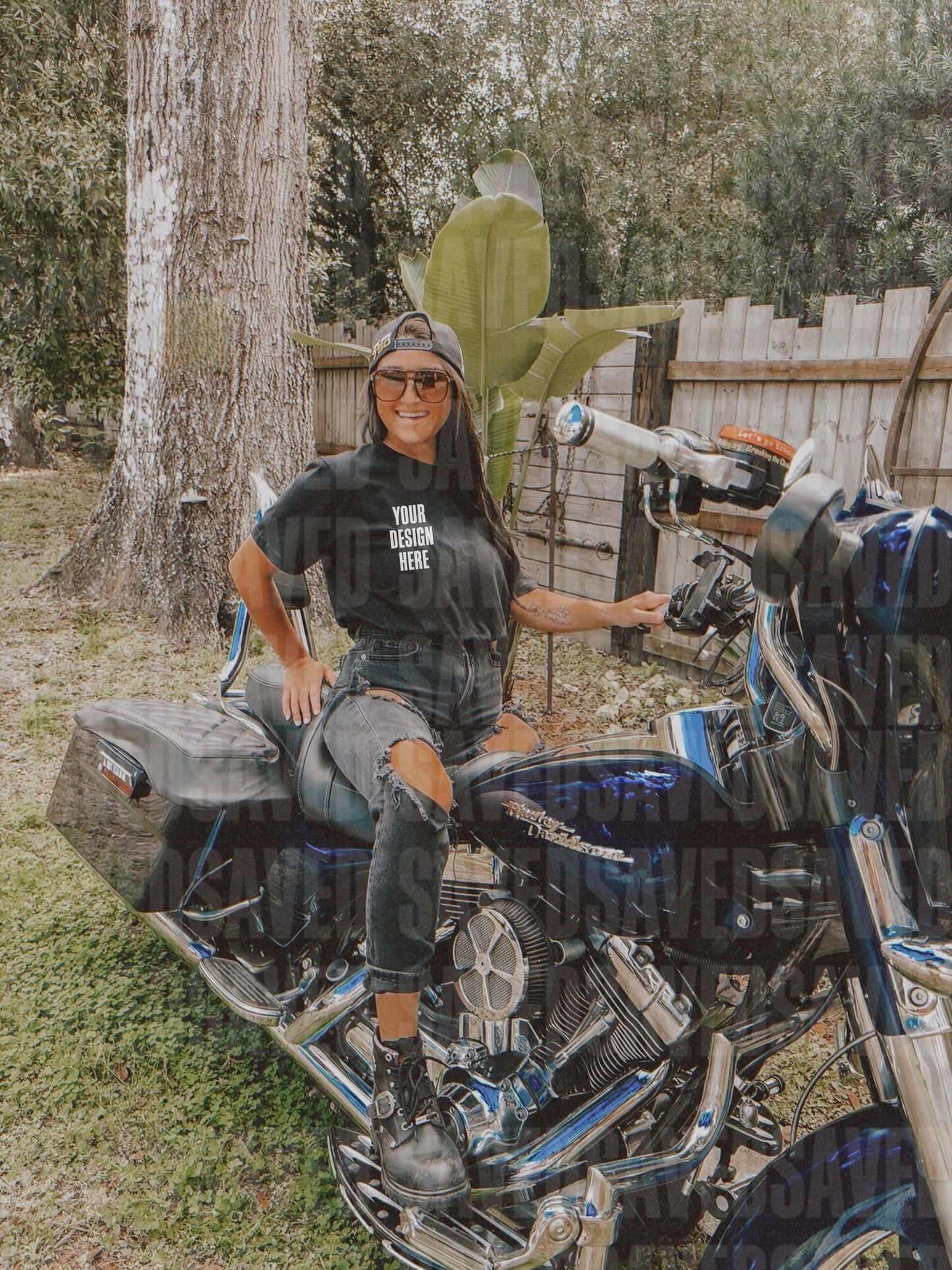 MOTO MOCKS BLACK TEE