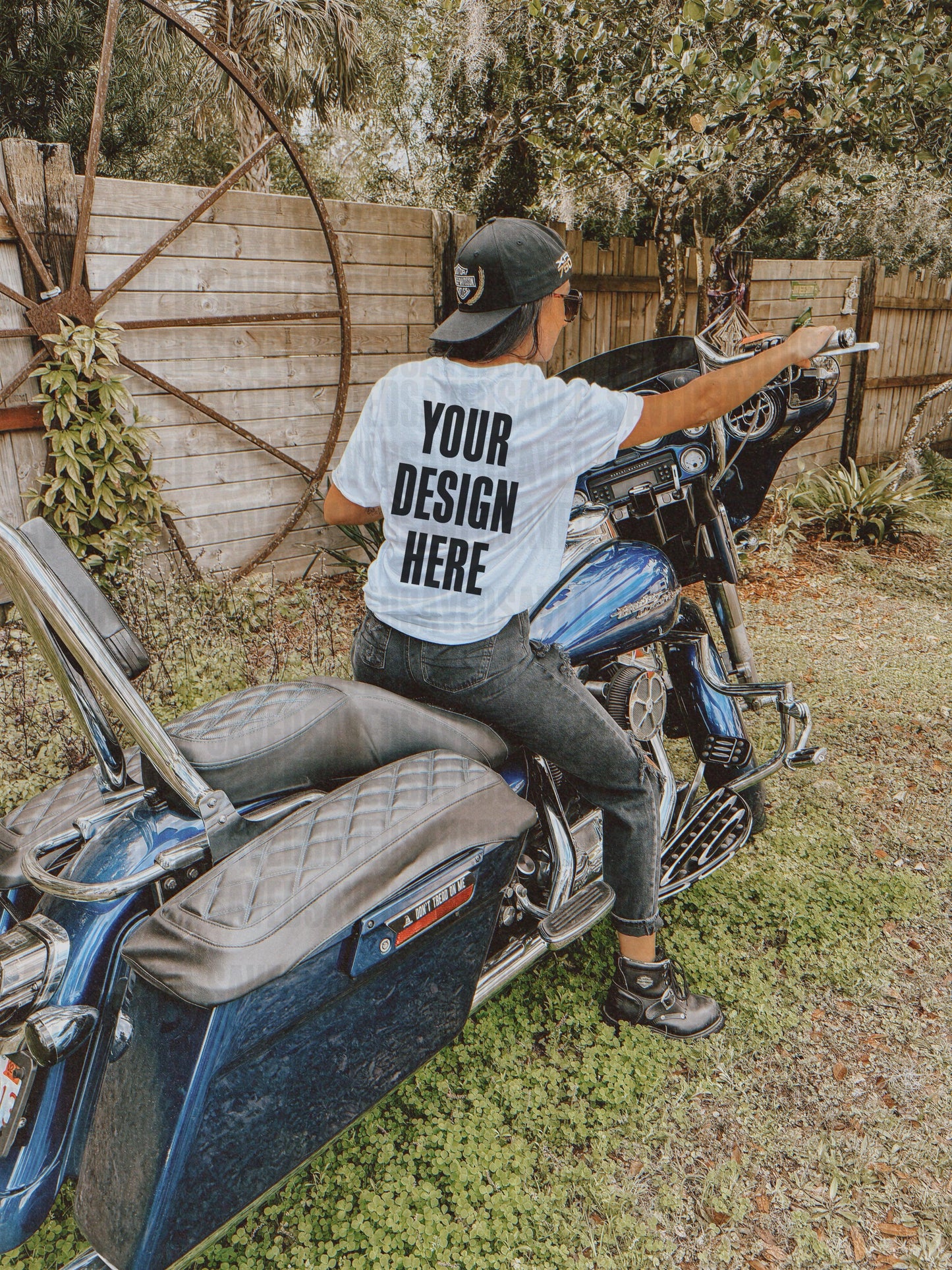 MOTO MOCKS WHITE TEE BACK