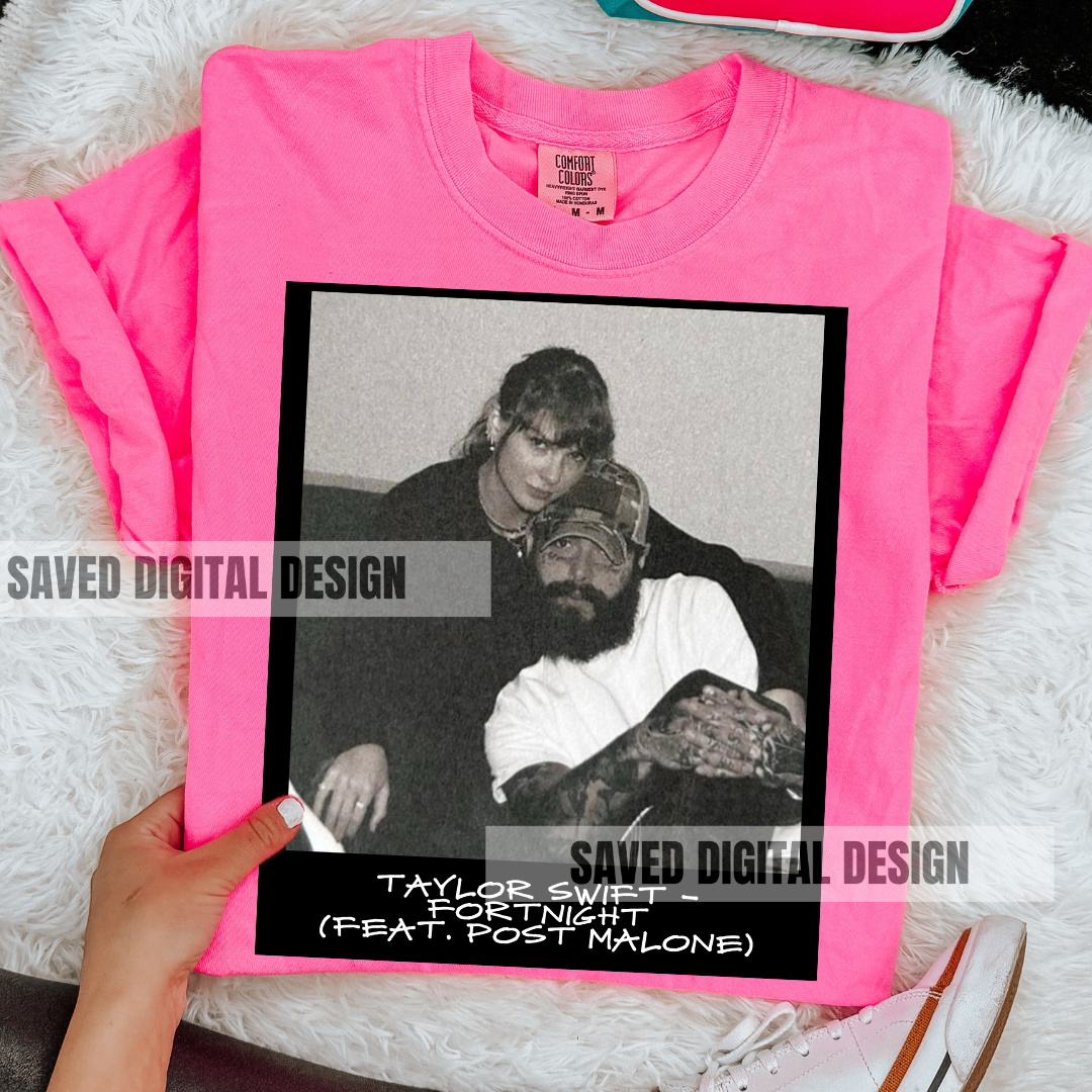T SWIFTIE POSTIE M POLAROID BLACK PNG